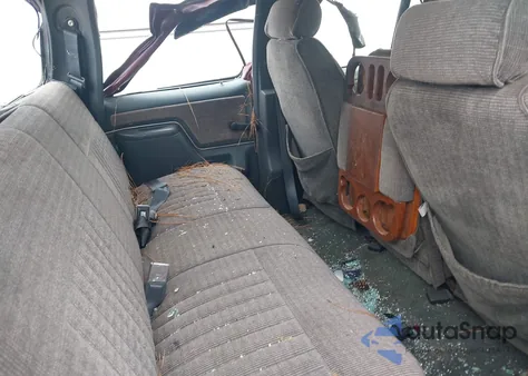 1991 Ford F350 from USA, damaged, VIN 2FTJW35M1MCA68421